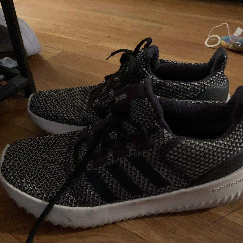 Adidas cloud foam shoes